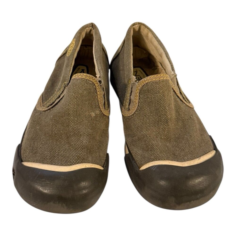 Keen Coronado Youth Kids size 1 Canvas flat Taupe color, Slip-on Shoes